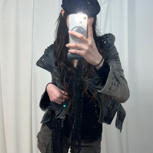 Y2K 그레이 데님 스터드 자켓