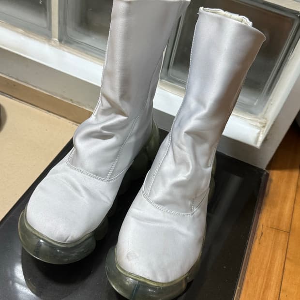 그라운즈 미키오사카베 부츠