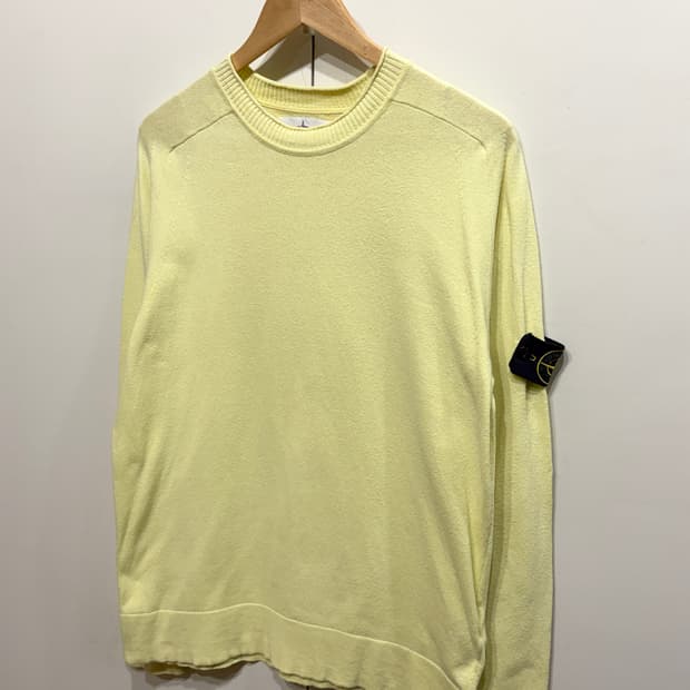 스톤아일랜드 와펜 패치 레몬 니트