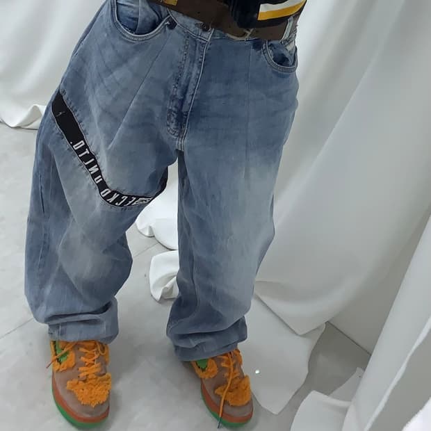 Ecko Unltd accent jeans