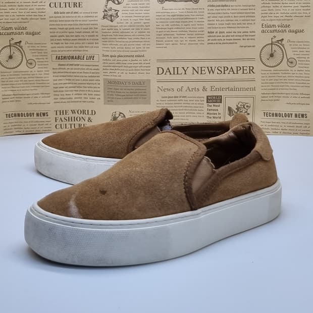UGG 어그 스웨이드 여성슬립온 230