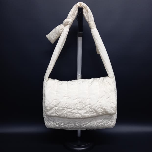 시엔느 패딩 궐팅 숄더 크로스바디백 구름백