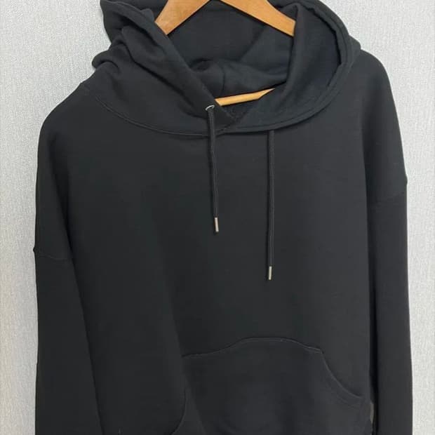 [L] 로커드 후드티 블랙