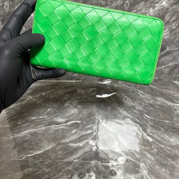 보테가베네타 인트리체아토 집 어라운드 패러킷 장지갑