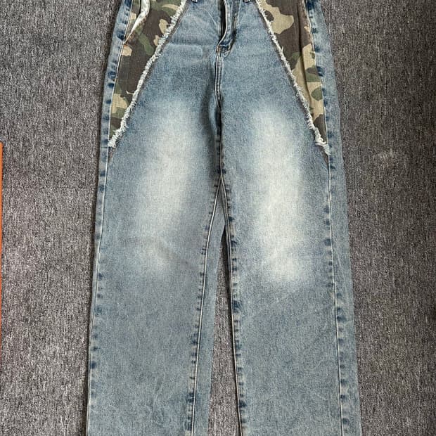 카모 디테일 데님 