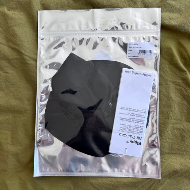 새티스파이 리피 에어 트레일 캡 블랙 새상품