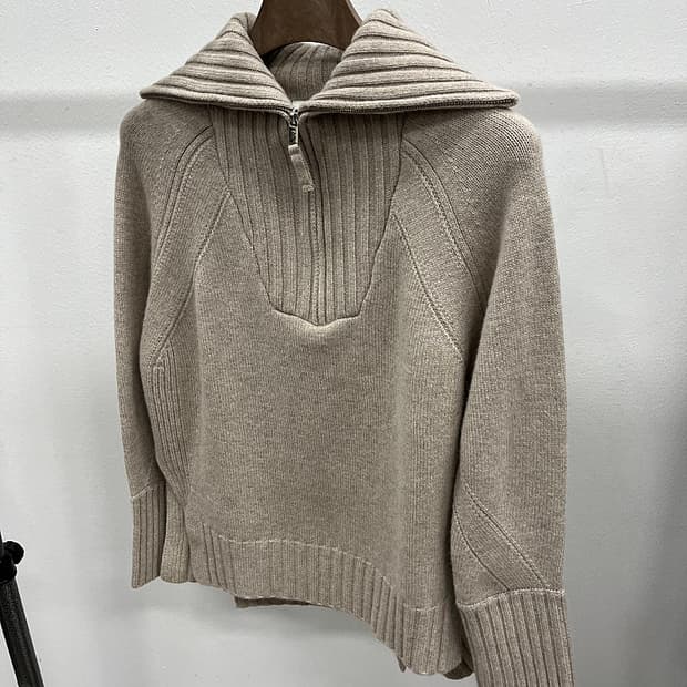 여) 베르니스 하프 울 집업 니트 