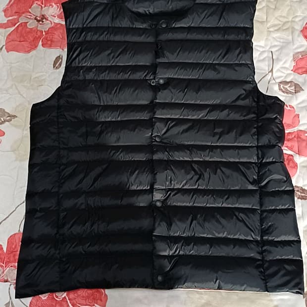 지오다노 오리털경량조끼 100 가슴55 기장67