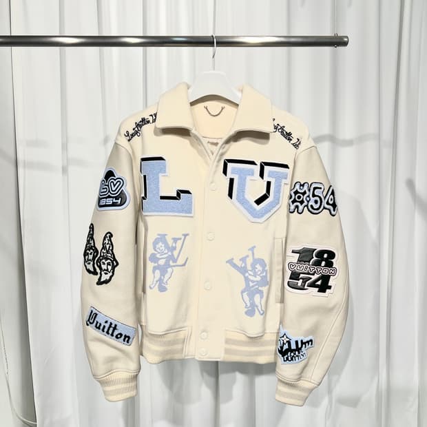 [정품] 루이비통 크림 바시티  50사이즈 