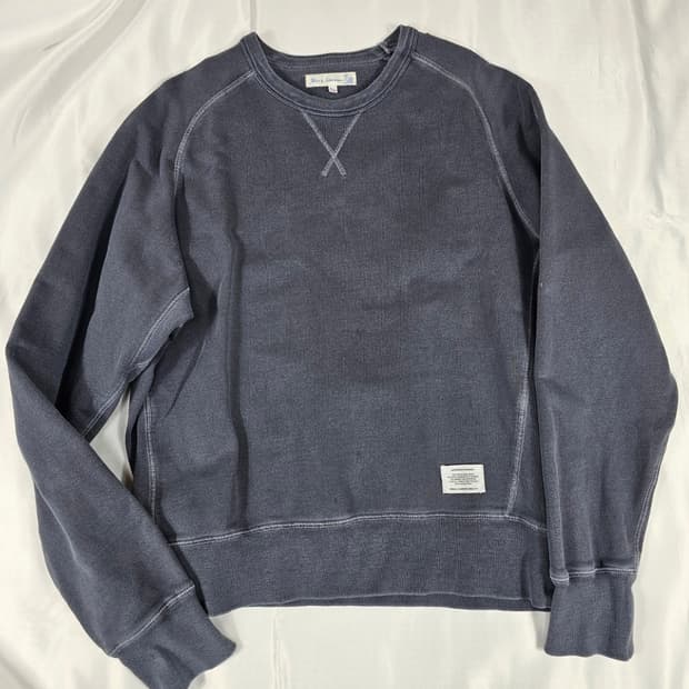 메르츠비슈바넨스웻셔츠