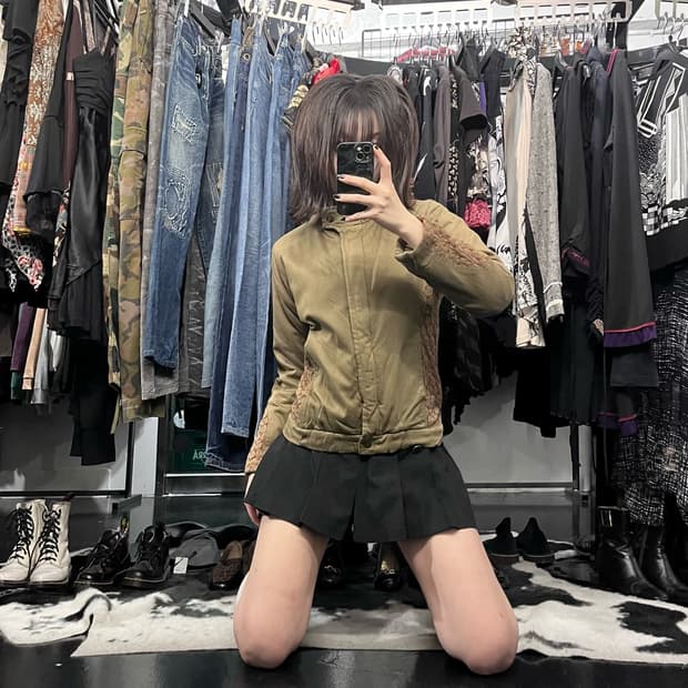 자수 패턴 브라운 크롭 자켓