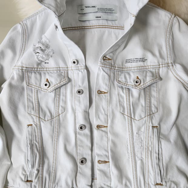 오프화이트 화이트 한정판 데님 자켓 BTS진착용 판매합니다.