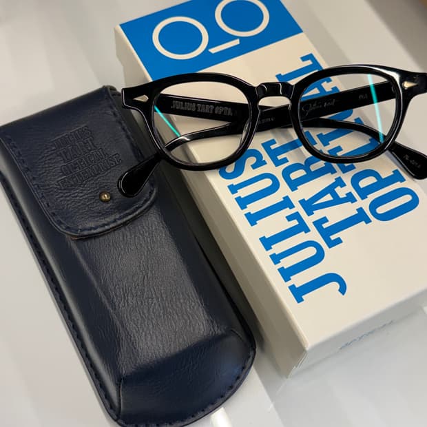 줄리어스 타르트 옵티컬 아넬 44-22 블랙