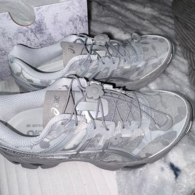 아식스 x 세실리아반센 젤 큐물러스 16 그레이