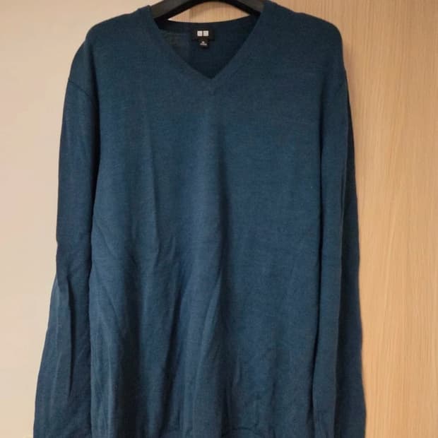 유니클로 V넥 니트 청록색  XL
