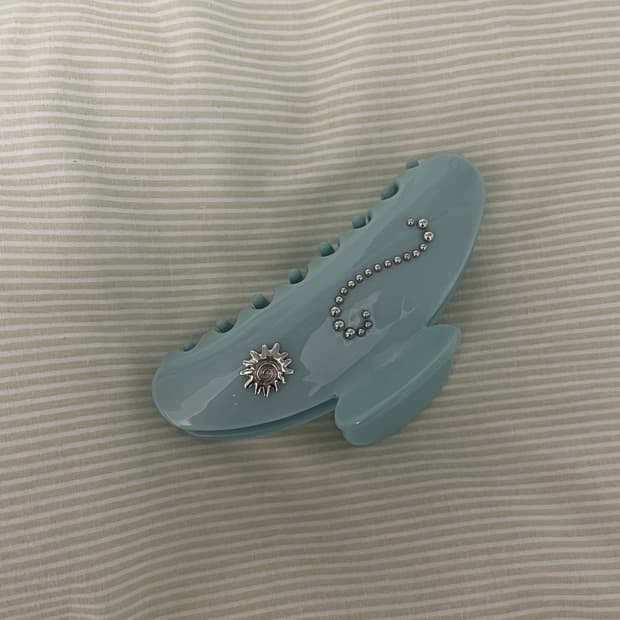 ylyl 영리영리 seahorse hair claw mint
