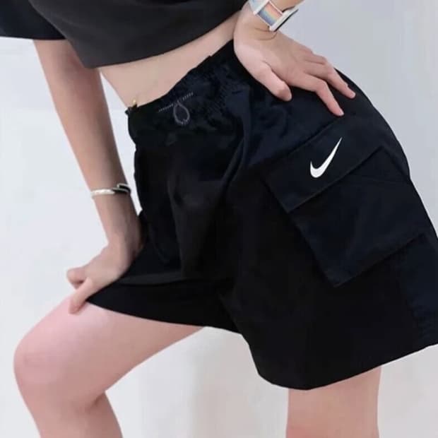 나이키 블랙 하이라이즈 우븐 카고 쇼츠 