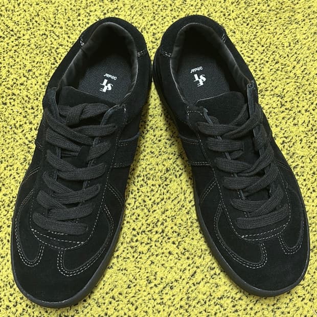 ( 새 상품 ) STUFF 스웨이드 독일군 스니커즈 블랙235mm