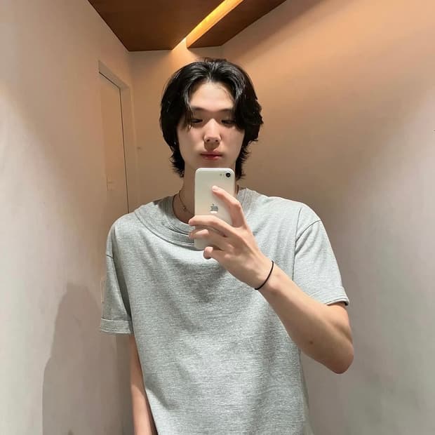 surface edition layered neck t-shirt