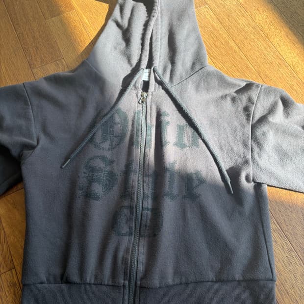 후들후들 크롭후드집업