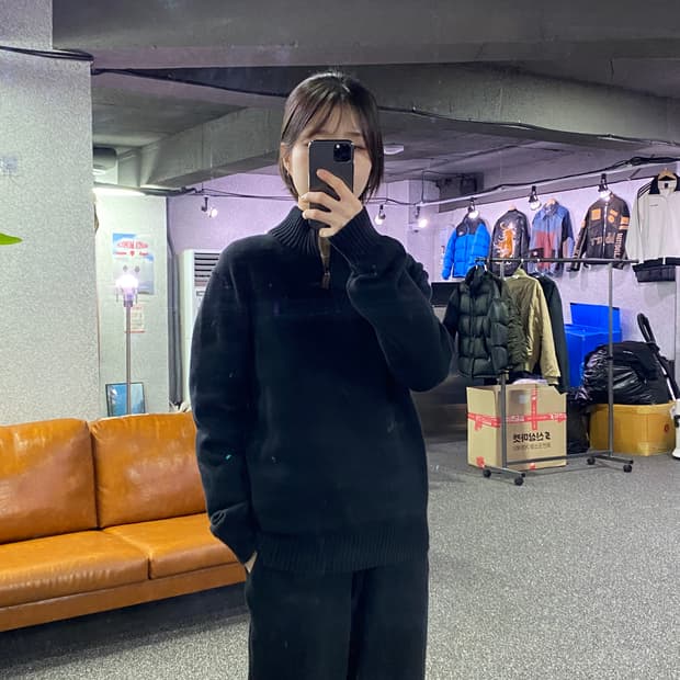 폴로 퍼플포니 블랙 하프 집업 니트 B3980