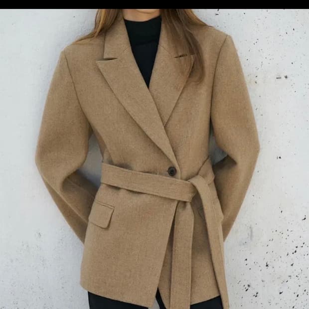 [택 새상품, 옷걸이포함] LAMEREI 라메레이 봄자켓 (S)