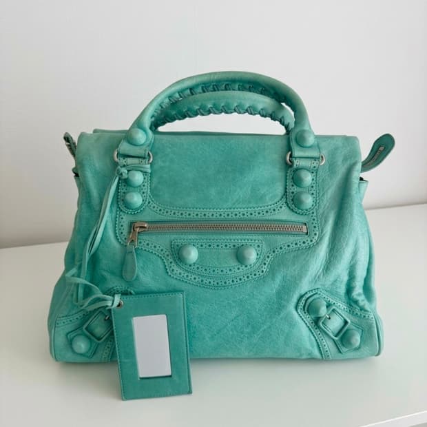 발렌시아가  모터백 