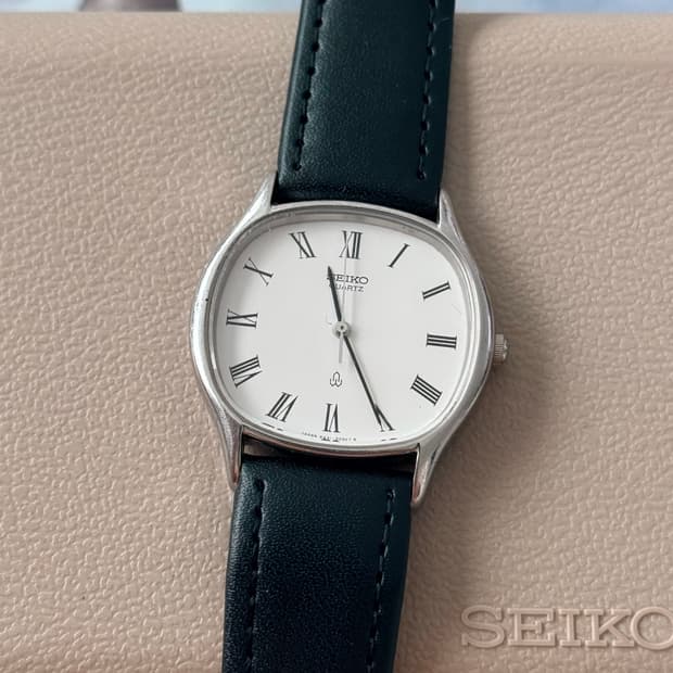 Seiko 세이코 쿼츠 쿠션 라운드 로만 인덱스 1991
