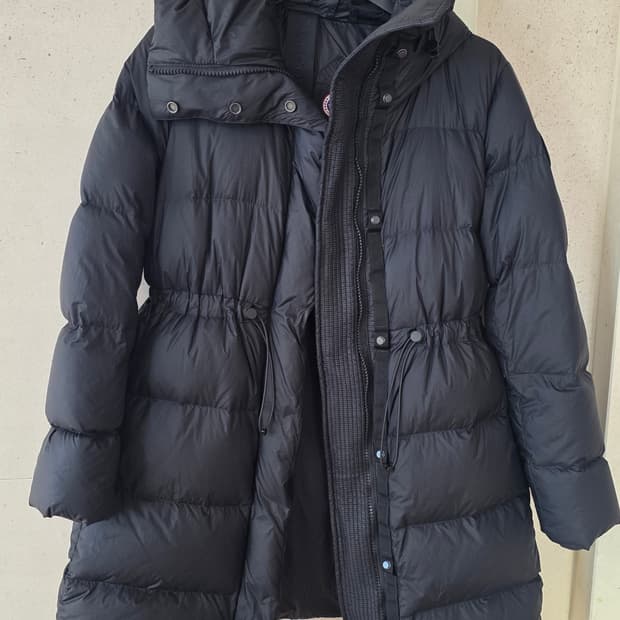 캐나다구스 몽고메리 패딩 코트 블랙