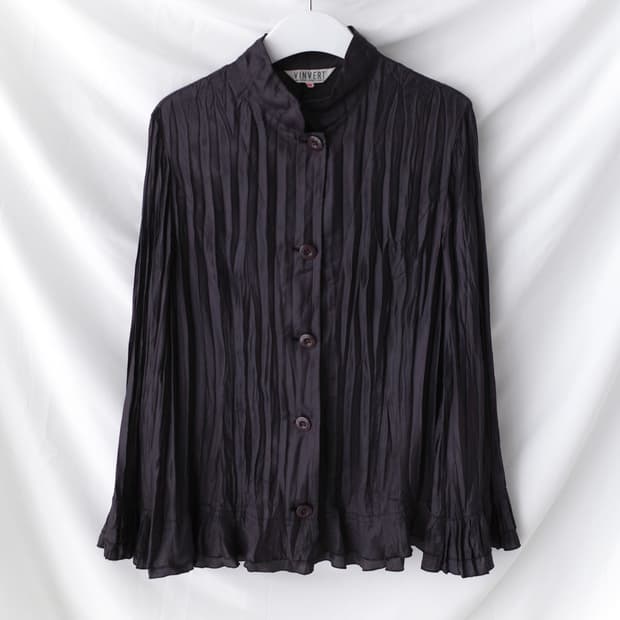 pleats shirt