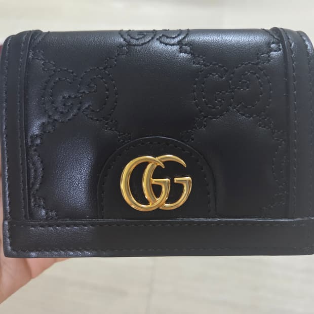 구찌 지갑 팝니다