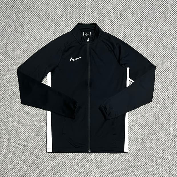 [M] Nike 나이키 검/흰 슬림핏 스우시 집업 져지