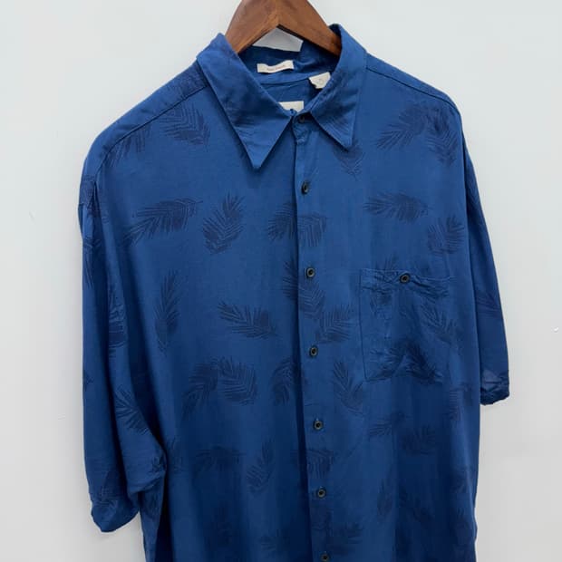 American vintage blue shirt