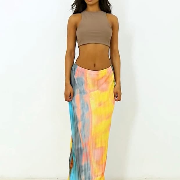 PLT 로우웨이스트 플리츠 롱스커트