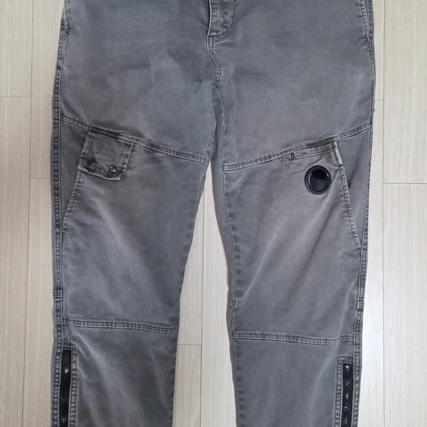 씨피컴퍼니 지퍼디테일 렌즈 팬츠