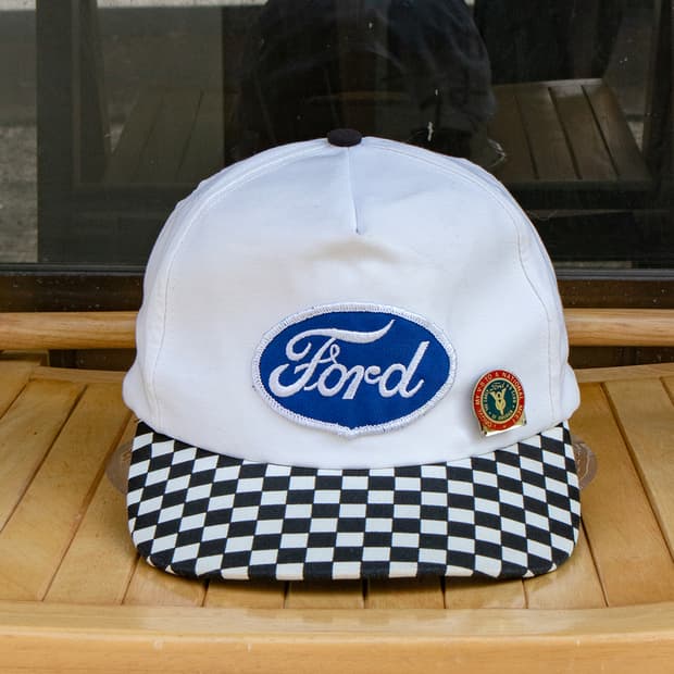 Ford checkerboard pin badge 캡