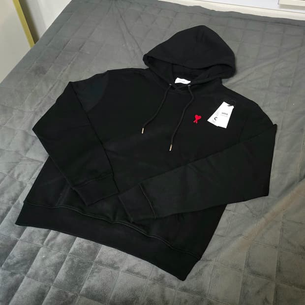 아미 스몰하트 로고 후드티
블랙 XL사이즈(국내105)