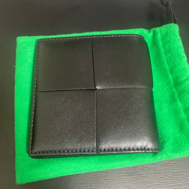 보테가베네타 지갑