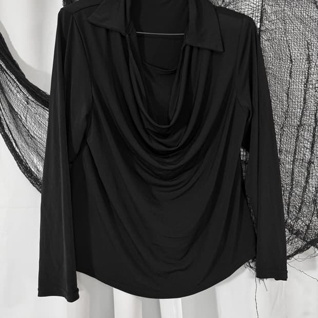 black shirring t-shirt