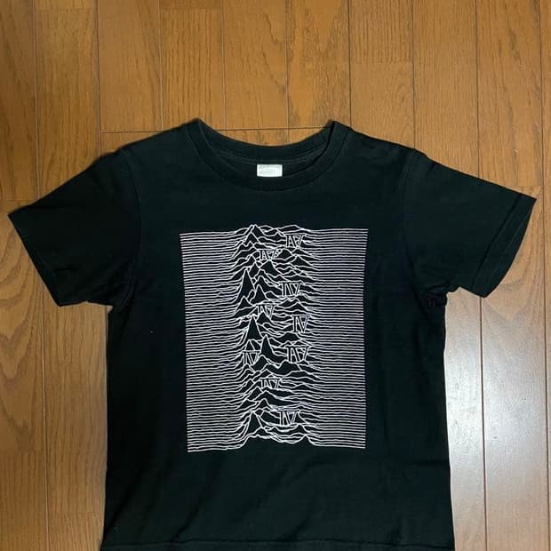 01SS 넘버나인 타임기 조이 디비전 4주년 기념 반팔티 블랙