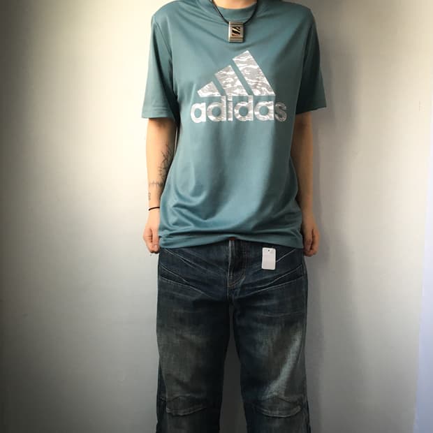 Adidas t shirt