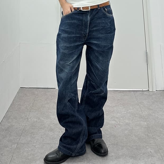 Levi’s 517 fade lines denim pants