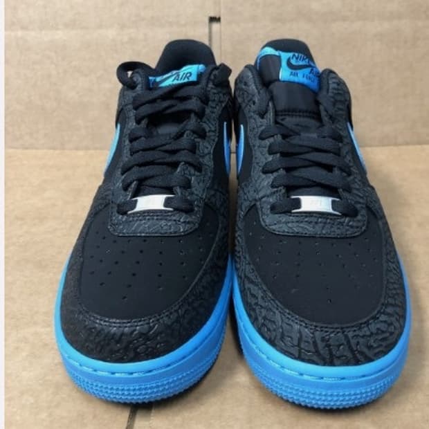 나이키 에어포스1 프리미엄 볼트