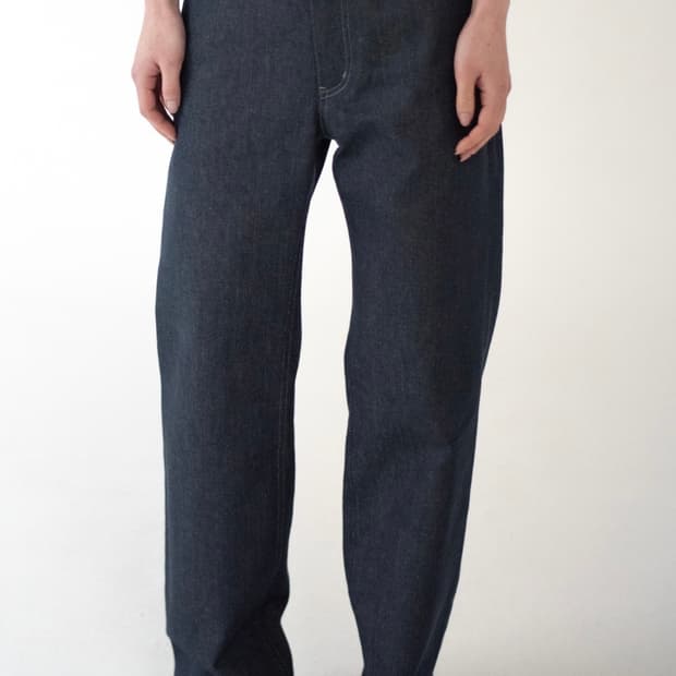 Waist cut-out denim pants