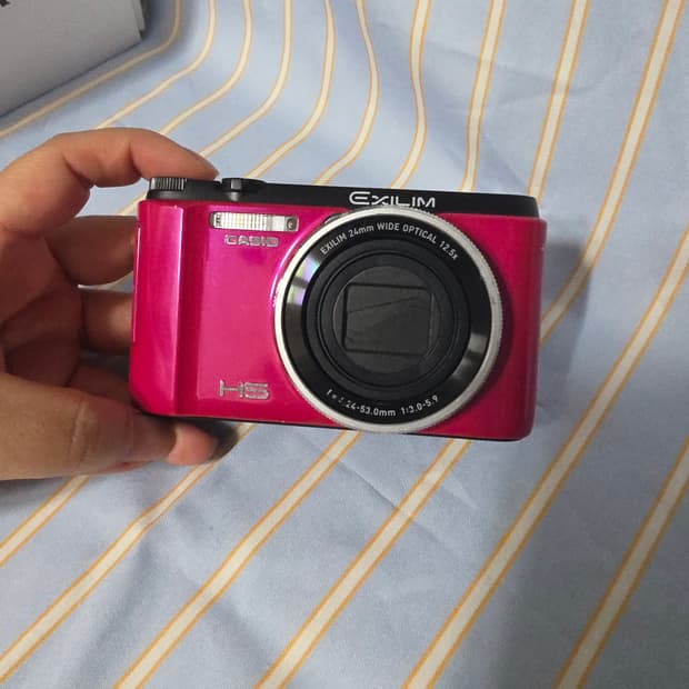 카시오 Ex-ZR1300 디카