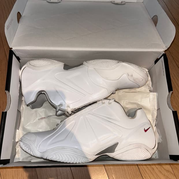 슈프림 코트포짓 화이트