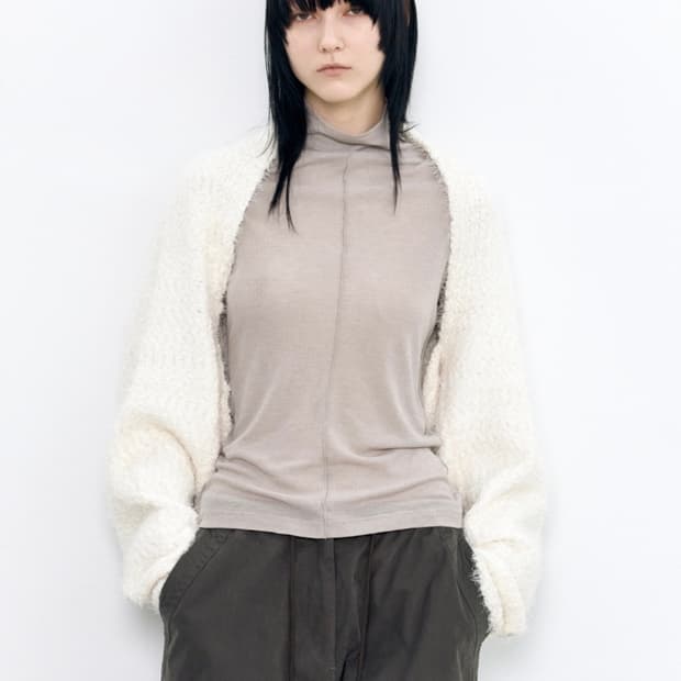 인사일런스 부클 볼레로 가디건 