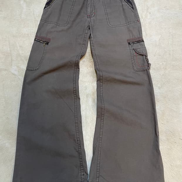 브라운 카고 부츠컷