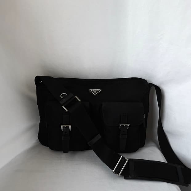 [정품 PRADA] 프라다 투포켓 지퍼 나일론 남성 크로스백 라지