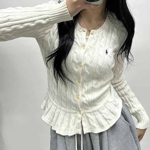 폴로 랄프로렌 화이트 케이블 프릴 핀터깔 니트 가디건(XL)